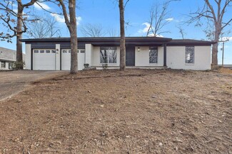 2011 Old Forge Dr, Little Rock, AR 72227