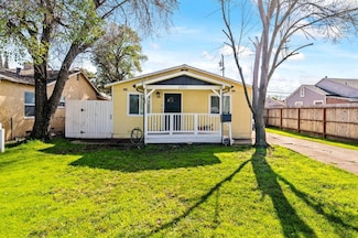 2052 Elmwood Ave, Stockton, CA 95204