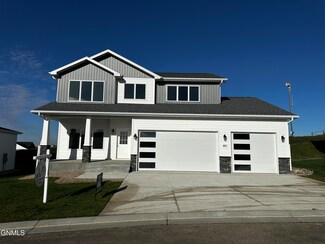 4822 Cornice Loop, Bismarck, ND 58503
