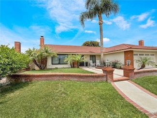 737 Cobb Ave, Placentia, CA 92870