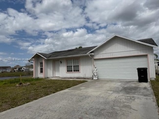 135 SW Felix Ave, Port Saint Lucie, FL 34953