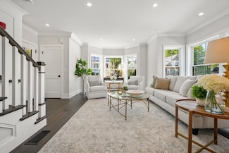 230 Bellevue St Unit 1, Newton, MA 02458
