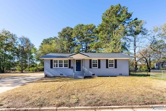 1415 Robinson Ave, Gadsden, AL 35903