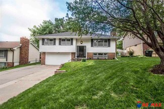 11013 U St, Omaha, NE 68137