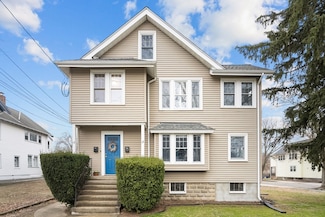 56 Beacon St Unit 56, Arlington, MA 02474