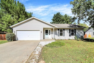 857 Meadowlands Dr, Ellettsville, IN 47429