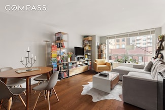 200 E 94th St Unit 420, New York, NY 10128