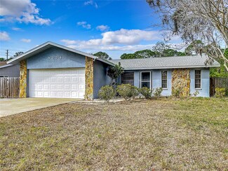 8224 Parkwood Blvd, Seminole, FL 33777