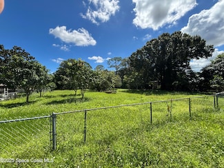 2235 Wood St, Melbourne, FL 32904