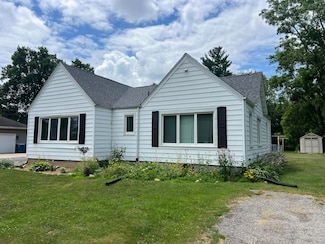 501 N Church St, Kouts, IN 46347