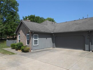 3992 Villas Dr, Stow, OH 44224