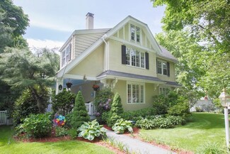 5 Brae Burn Rd, Auburndale, MA 02466