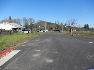 314 Seven Oaks, Lebanon, OR 97355