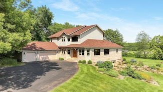 E5110 Interlachen Blvd, Eleva, WI 54738