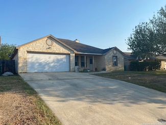 111 Saguaro, Jourdanton, TX 78026