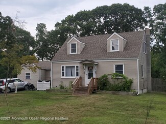 369 Beecroft Place, Oakhurst, NJ 07755
