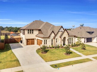 917 S Bluebird Ln, Midlothian, TX 76065