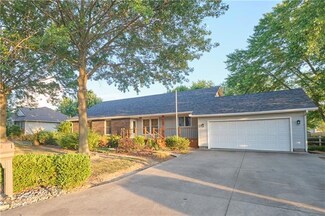 1914 Windsor Dr, Pittsburg, KS 66762