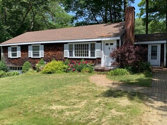 11 Postgate Rd, South Hamilton, MA 01982