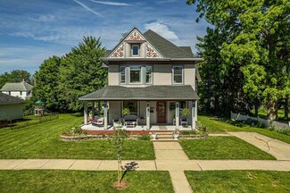 619 21st Ave, Monroe, WI 53566