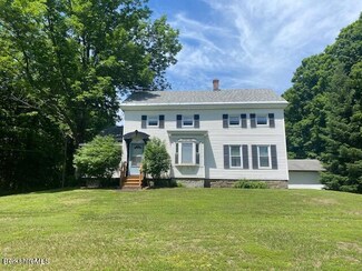 22 Leonard St, Adams, MA 01220