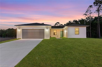713 Wells Ave, Lehigh Acres, FL 33972