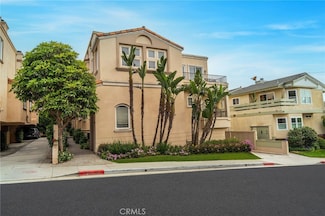 710 11th St Unit 3, Hermosa Beach, CA 90254