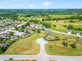 2609 W Summerset St, Ozark, MO 65721