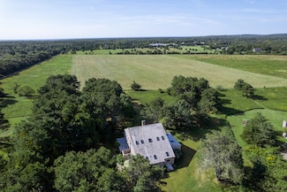 24 Alex Way, Vineyard Haven, MA 02568
