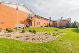 14 Canterbury Ct Unit 23, Bloomington, IL 61701