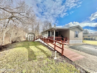 106 Comet Dr, Milton, PA 17847