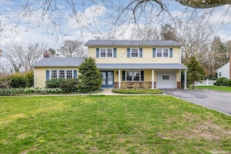 44 Frazer Dr, Greenlawn, NY 11740