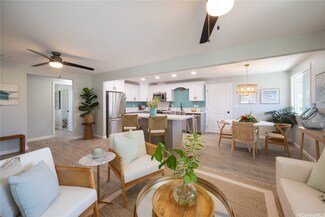 561 Kawainui St Unit B, Kailua, HI 96734