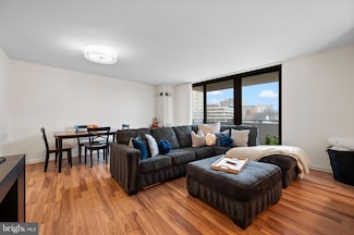 4620 N Park Ave, Chevy Chase, MD 20815