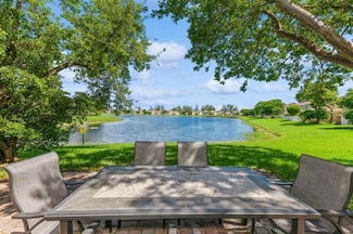 668 Bimini Lake Rd, Greenacres, FL 33413