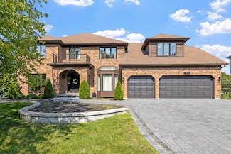 1813 Arabian Ave, Naperville, IL 60565