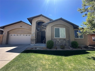 5200 Lynn Meadows Dr, Pueblo, CO 81005