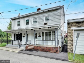 209 N 3rd St, Saint Clair, PA 17970