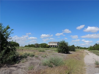 7742 Lang, Portland, TX 78374