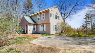 85 Waltons Way, Leeds, ME 04263