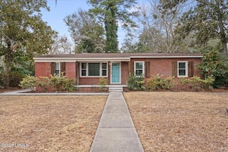208 Burroughs Ave, Beaufort, SC 29902