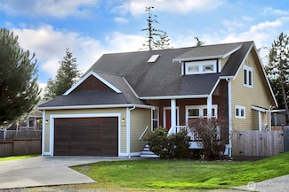 4876 Breezefair Rd, Freeland, WA 98249