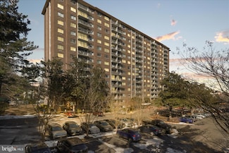 2059 Huntington Ave Unit 1201, Alexandria, VA 22303