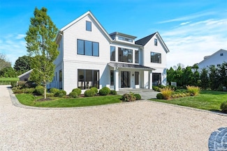 276 N Main St, Southampton, NY 11968