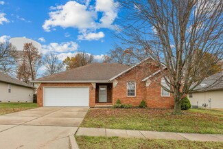 3009 W Garton Rd, Ozark, MO 65721