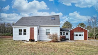 82 Whitten Hill Rd, Kennebunkport, ME 04046
