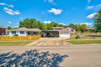 115 E 18th St, Pawhuska, OK 74056