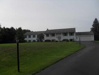 123 Appletree Rd, Churchville, NY 14428