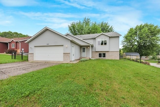 810 7th Ave N, Sauk Rapids, MN 56379