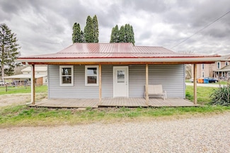 7113 Columbus Rd, Centerburg, OH 43011